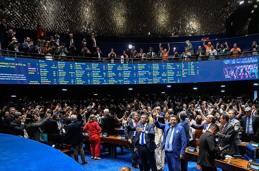 FIM DA ESCALA 6X1 APROVADO: PRÓXIMO PASSO É A PROMULGAÇÃO